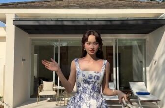 [🆕🇻🇳] Joséphine 👕 Top1Fashion 👗   𝑴𝒔.𝑵𝒉𝒊 𝑯𝒐𝒂̀𝒏𝒈  hóa nàng thơ trong 𝑵𝒆𝒍𝒍𝒂 𝒅𝒓𝒆𝒔𝒔 một thiết kế tinh tế với gam màu trắng xanh nhẹ nhàng, tôn lên nét đẹp thanh lịch và cuốn hút.Với cấu trúc f , shares-0✔️ , likes-13❤️️ , date-2025-03-20 18:20:51🇻🇳🇻🇳🇻🇳📰🆕