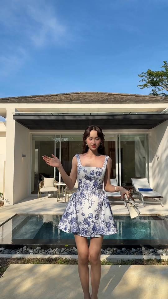 [🆕🇻🇳] Joséphine 👕 Top1Fashion 👗   𝑴𝒔.𝑵𝒉𝒊 𝑯𝒐𝒂̀𝒏𝒈  hóa nàng thơ trong 𝑵𝒆𝒍𝒍𝒂 𝒅𝒓𝒆𝒔𝒔 một thiết kế tinh tế với gam màu trắng xanh nhẹ nhàng, tôn lên nét đẹp thanh lịch và cuốn hút.Với cấu trúc f , shares-0✔️ , likes-13❤️️ , date-2025-03-20 18:20:51🇻🇳🇻🇳🇻🇳📰🆕