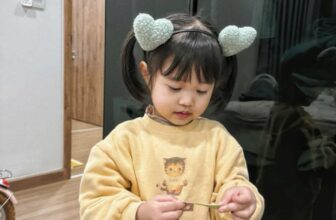 [🆕🇻🇳] Sachi Handmade – 𝘊𝘩𝘶𝘺𝑒̂𝘯 𝘱𝘩𝑢̣ 𝘬𝘪𝑒̣̂𝘯 𝘩𝘢𝘯𝘥𝘮𝘢𝘥𝘦 𝘤𝘩𝘰 𝘮𝑒̣ 𝘷𝑎̀ 𝘣𝑒́  🧑‍🧒❤️️👶⭐️  𝐓𝐢𝐧𝐠 𝐭𝐢𝐧𝐠! 𝐂𝐨́ 𝐭𝐡𝐢𝐞̂𝐧 𝐭𝐡𝐚̂̀𝐧 𝐧𝐡𝐨̉ 𝐧𝐚̀𝐨 đ𝐚𝐧𝐠 𝐦𝐮𝐨̂́𝐧 𝐛𝐢𝐞̂́𝐧 𝐡𝐢̀𝐧𝐡 𝐤𝐡𝐨̂𝐧𝐠 𝐧𝐞̀?Các mẹ ơi, có muốn công chúa nhỏ nhà mình xinh xắn như một nàng tiên bước ra , shares-0✔️ , likes-5❤️️ , date-2025-03-22 16:30:48🇻🇳🇻🇳🇻🇳📰🆕