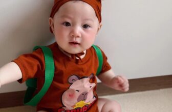 [🆕🇻🇳] Baby Closet luôn muốn được đồng hành cùng các mom chăm sóc, bảo vệ và yêu thương các con 🧑‍🧒❤️️👶⭐️ Dành tặng các mom iuuu con chuột Capy phiên bản đáng iuuuu nhấtHàng cover nhưng đẹp lắm các bác ơi ( Ảnh thật em chụp nha)
Set #199kkk ( Balo + Suit +  , shares-0✔️ , likes-3❤️️ , date-2025-03-21 06:39:18🇻🇳🇻🇳🇻🇳📰🆕