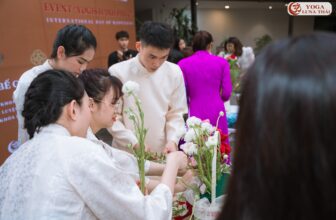 [🆕🇻🇳] Yoga Luna Thái Việt Nam 🧘 Top1Yoga 🤸🏻‍♀️ THI CẮM HOA NGHỆ THUẬT – GỬI GẮM YÊU THƯƠNG QUA NHỮNG CÁNH HOA
Trong không gian đầy cảm xúc của sự kiện YOGIS “HẠNH PHÚC”, cuộc thi cắm hoa nghệ thuật đã  , shares-0✔️ , likes-0❤️️ , date-2025-03-21 02:20:03🇻🇳🇻🇳🇻🇳📰🆕