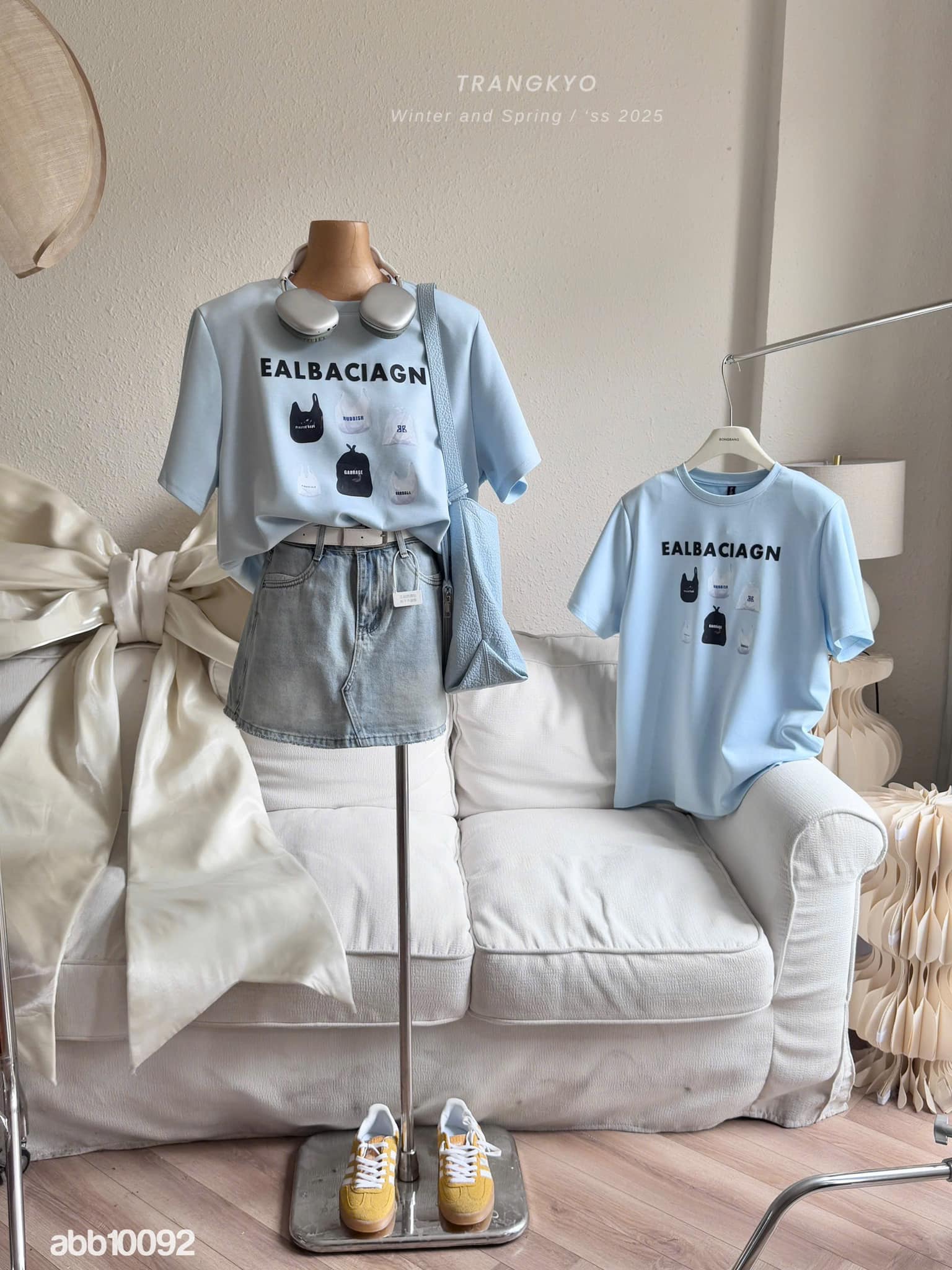 [🆕🇻🇳] Trang Kyo-Ở đây chuyên bán quần áo đẹp 👕 Top1Fashion 👗  Đừng nói em không yêu kiều
Chỉ ngắm thôi là muốn nuông chiềuVBB10015/ABB10092
Size : FreesizeInbox cho Trang Kyo để sở hữu Items siu hot này nha nàng , shares-0✔️ , likes-3❤️️ , date-2025-03-22 17:00:58🇻🇳🇻🇳🇻🇳📰🆕