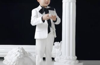 [🆕🇻🇳]  MMKID aims to bring kids the most high fashionable and high quality party design 🧑‍🧒❤️️👶⭐️ Set vest thiết kế cao cấp cho bé mang phong cách quý phái và sang trọng, lấy cảm hứng từ thời trang châu Âu cổ điển.Bộ vest bao gồm:Áo vest trắng: Thiế , shares-0✔️ , likes-0❤️️ , date-2025-03-21 05:57:21🇻🇳🇻🇳🇻🇳📰🆕