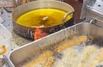 [🆕🇻🇳] Tổng kho sỉ bánh tráng- Bánh tráng siêu ngon 🍔 Top1Food  🍜 Đứa thì nói 300 còn đứa thì nói 500 #chuoichienmalaysia #thanhphat , shares-0✔️ , likes-27❤️️ , date-2025-03-20 03:37:46🇻🇳🇻🇳🇻🇳📰🆕