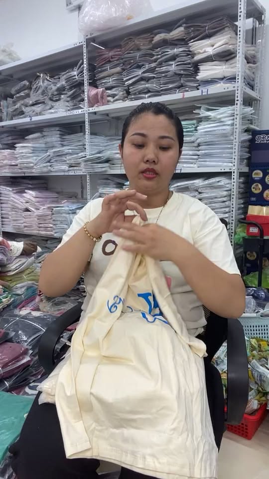 [🆕🇻🇳]  Tuyên Thuỳ Hải Phòng Shop Quần Áo Trẻ Em-Đồ Sơ Sinh-Giày Dép-Bỉm 🧑‍🧒❤️️👶⭐️ Hêlo cả nhà , shares-0✔️ , likes-28❤️️ , date-2025-03-29 02:58:10🇻🇳🇻🇳🇻🇳📰🆕