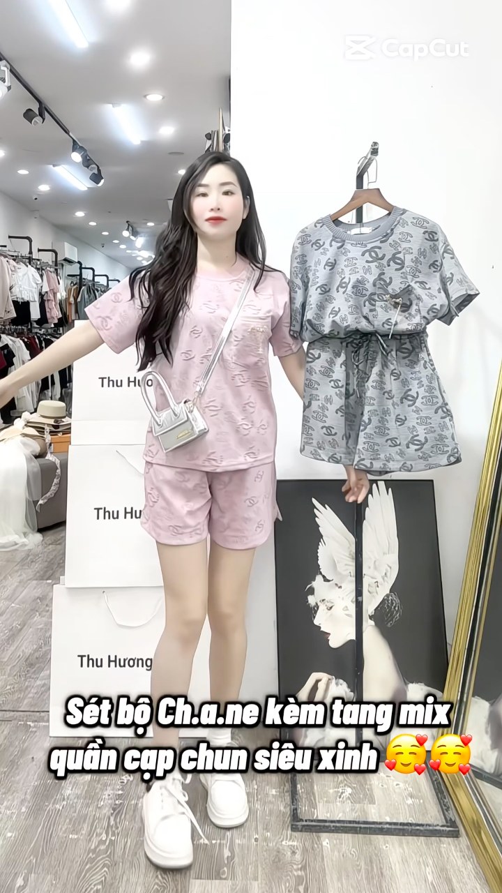 [🆕🇻🇳] LUCE SHOP VNXK 👕 Top1Fashion 👗   NEW ARRIVALKIDS KIDS KIDS
Quần short gió unisex NEW 2025 với kiểu dáng cực dễ mặc, chất liệu nhẹ tênh, có lót mềm bên trong. Mẫu này các bé thoải mái  , shares-0✔️ , likes-5❤️️ , date-2025-03-24 16:25:13🇻🇳🇻🇳🇻🇳📰🆕