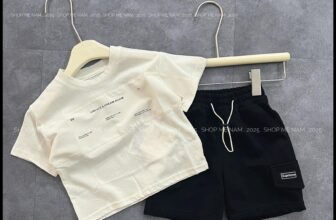 [🆕🇻🇳]  Shop mẹ Nam chuyên hàng thời trang trẻ em cao cấp 😎❤️️⭐️ Em lại lên BST các set mix xinh xỉu đây ạ, toàn mẫu basic nhưng sang sịn mịn hết nấc lun các mẹ ạ
Shop chụp ảnh thật, hàng y ảnh nha các mẹ. Các mẹ được ki , shares-1✔️ , likes-11❤️️ , date-2025-03-21 17:19:24🇻🇳🇻🇳🇻🇳📰🆕