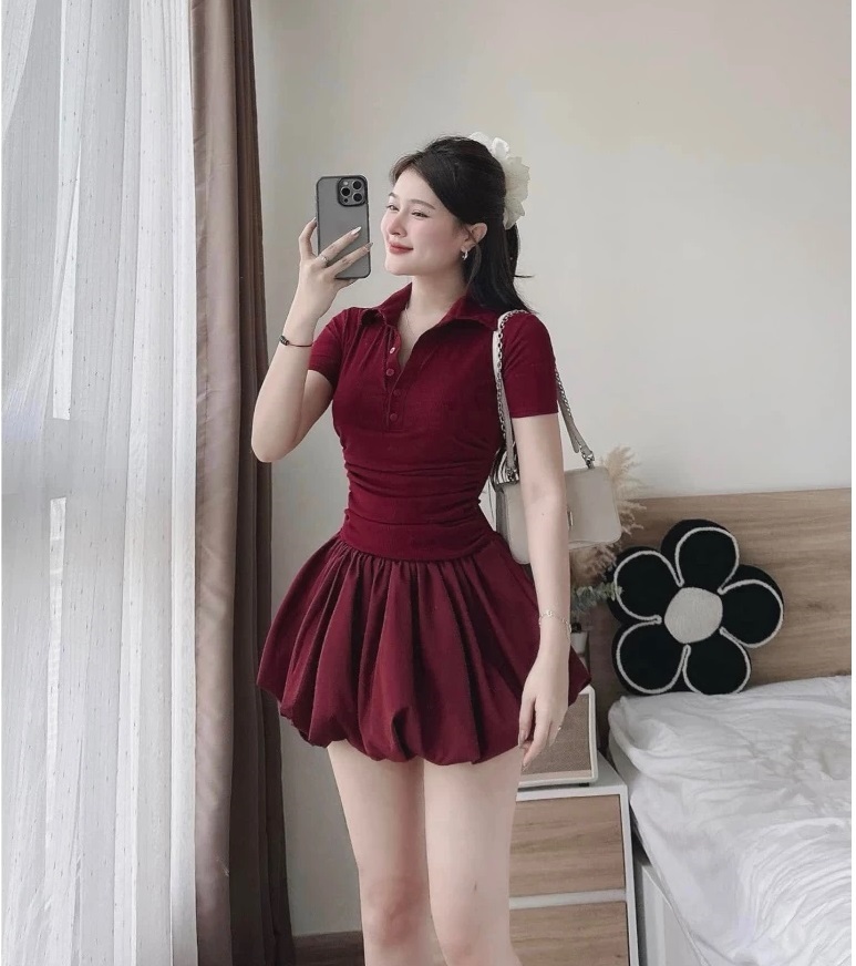 [🆕🇻🇳] Mocha Shop – Thiết kế Thời trang 👕 Top1Fashion 👗   Chiếc váy  chuẩn “nàng thơ” với thiết kế ôm dáng quyến rũ, điểm nhấn xếp ly tinh tế cùng hoa vải nhẹ nhàng nơi eo. Vừa sang trọng, vừa nữ tính – diện lên  , shares-0✔️ , likes-2❤️️ , date-2025-03-21 19:23:40🇻🇳🇻🇳🇻🇳📰🆕