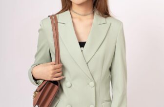 [🆕🇻🇳] Chemise by Zizichan – Vest, Blazer thiết kế được may thủ công 👕 Top1Fashion 👗  Còn 1 áo size M fom ôm , sale 50% : 1.150k còn 575kLưu ý : hàng sale ko ship cod , khách vui lòng thanh toán ck trước
, shares-0✔️ , likes-4❤️️ , date-2025-03-23 00:27:49🇻🇳🇻🇳🇻🇳📰🆕