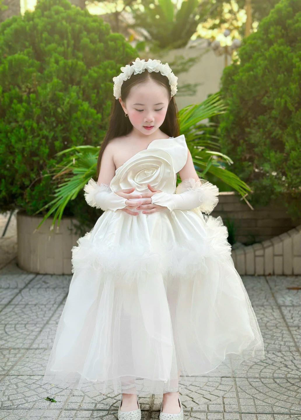 [🆕🇻🇳]  LUV MICHI – Thời trang trẻ em cao cấp 🧑‍🧒❤️️👶⭐️  BIẾN HÓA NHƯ CÔNG CHÚA VỚI MẪU ĐẦM THIẾT KẾ ĐỘC QUYỀNHÀNG THIẾT KẾ – CHẤT LƯỢNG CAO CẤP
Kiểu dáng bồng bềnh sang trọng, điểm nhấn hoa 3D tinh tế, gi , shares-0✔️ , likes-1❤️️ , date-2025-03-23 03:40:10🇻🇳🇻🇳🇻🇳📰🆕