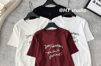 [🆕🇻🇳] Xuất Xịn Zara Mango (Jolie Shop) 👕 Top1Fashion 👗  Mê mẩn mấy e pull chữ nho nhỏ, xinh xinh, tinh tế dư này. Chất mịn đẹp bá cháy lun ce.
Freesz
Giá 260k
, shares-0✔️ , likes-1❤️️ , date-2025-03-21 21:11:54🇻🇳🇻🇳🇻🇳📰🆕