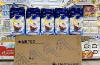 [🆕🇻🇳] Nhóc & Mom – Chăm sóc con yêu 🧑‍🧒❤️️👶⭐️ Dòng bỉm bình dân đang được lòng mến mộ nhất của bame bỉm sữa Tuyên Quang.  Mừng sinh nhật Nhóc&Mom tròn 6 tuổi, Các mẹ đã dùng bỉm Yacool sẽ có quà tặng c , shares-1✔️ , likes-80❤️️ , date-2025-03-24 14:57:43🇻🇳🇻🇳🇻🇳📰🆕