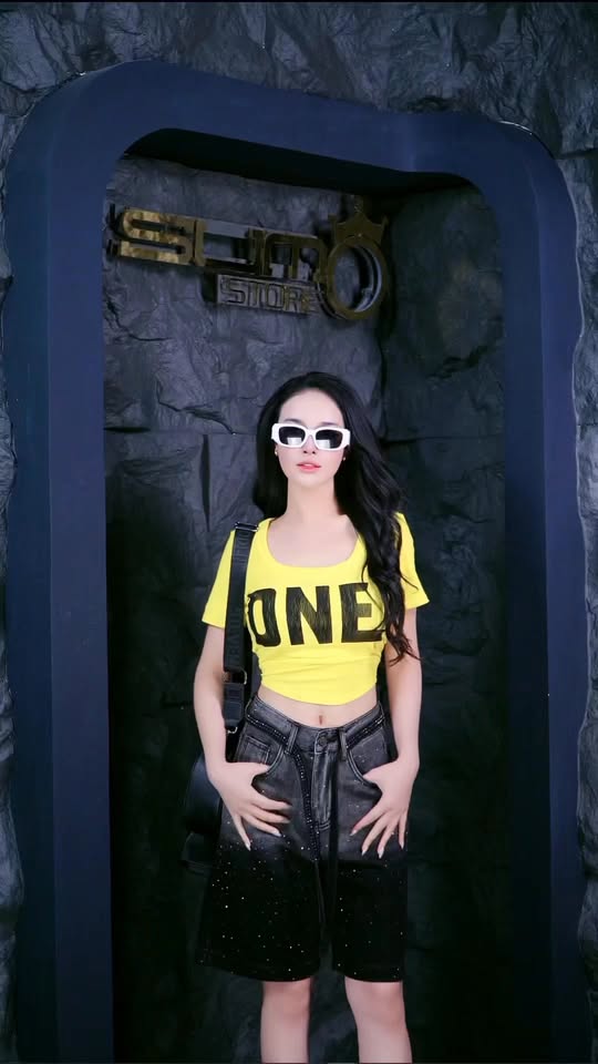 [🆕🇻🇳] Sumo Store – Cửa hàng quần áo nữ 👕 Top1Fashion 👗  Tuổi trẻ thì bị cảm động bởi lời nói.Còn trường thành hơn ta thường cảm động bởi hành động. 

_______

 487 Lê Văn Sỹ  F12 quận  3 
     z.a.l.o 0916.30.90 , shares-0✔️ , likes-16❤️️ , date-2025-03-23 23:40:15🇻🇳🇻🇳🇻🇳📰🆕