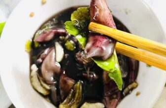 [🆕🇻🇳] Mắm Dì Cẩn – Chuyên cung cấp sỉ và lẻ các loại mắm miền Trung, mắm Dì Cẩn các loại, nước mắm Lý Sơn, chả cá Lý Sơn 🍔 Top1Food  🍜 Có Sẵn HCM
Mắm Mực nay nhà em về hàng, đợt này em dặn xưởng múc đầy đầy 1 xíu nên nhìn hủ mực toàn là mực không à với không Mặn như nhiều lần trước. mắm  , shares-0✔️ , likes-3❤️️ , date-2025-03-24 15:10:37🇻🇳🇻🇳🇻🇳📰🆕