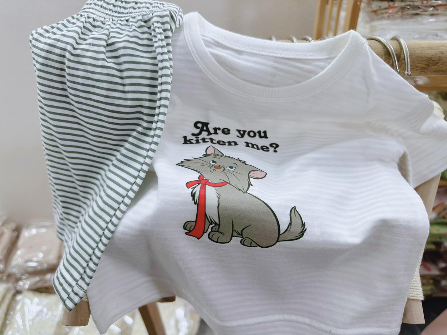 [🆕🇻🇳]  BU BABY WEAR – Đồ em bé – Đồ trẻ em 🧑‍🧒❤️️👶⭐️ 70k
Siêu mát mềm 
Xs: 8-12.5kg 
S: 12.5-14.5kg 
M: 14.5-17.5kg 
L: 17.5-21.5kg +5k 
Xl: 21.5-26KG +5k
 , shares-0✔️ , likes-2❤️️ , date-2025-03-24 03:41:56🇻🇳🇻🇳🇻🇳📰🆕
