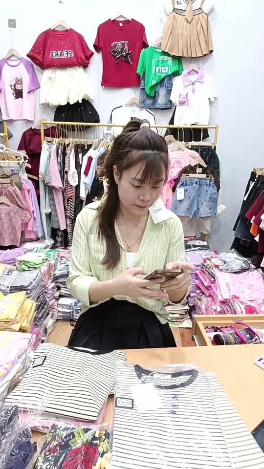 [🆕🇻🇳] Hằng Ốc – Chuyên Sỉ Lẻ Thời Trang  (Ốc) 🧑‍🧒❤️️👶⭐️  , shares-0✔️ , likes-17❤️️ , date-2025-03-22 19:07:50🇻🇳🇻🇳🇻🇳📰🆕