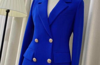 [🆕🇻🇳] Chemise by Zizichan – Vest, Blazer thiết kế được may thủ công 👕 Top1Fashion 👗  Còn 1 áo blazer size S , sale giá yêu cho nàng nhanh tay
Giá 1.150k giảm còn 575k, có duy nhất 1 chiếc S thôi ạ
lưu ý , hàng sale shop ko ship cod , khá , shares-0✔️ , likes-3❤️️ , date-2025-03-24 04:18:51🇻🇳🇻🇳🇻🇳📰🆕