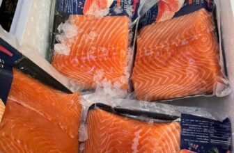 [🆕🇻🇳] Chio shop – Cửa hàng rau quả 🍔 Top1Food  🍜 Cá hồi trả đơn khách xong em còn dư 4 miếng siêu ngon như hình, khách nào lấy nhắn em giao luôn kịp ăn tối nha520k/kg fillet, không lấy đuôi +50k/kg
Bộ đ , shares-0✔️ , likes-1❤️️ , date-2025-03-24 23:46:09🇻🇳🇻🇳🇻🇳📰🆕