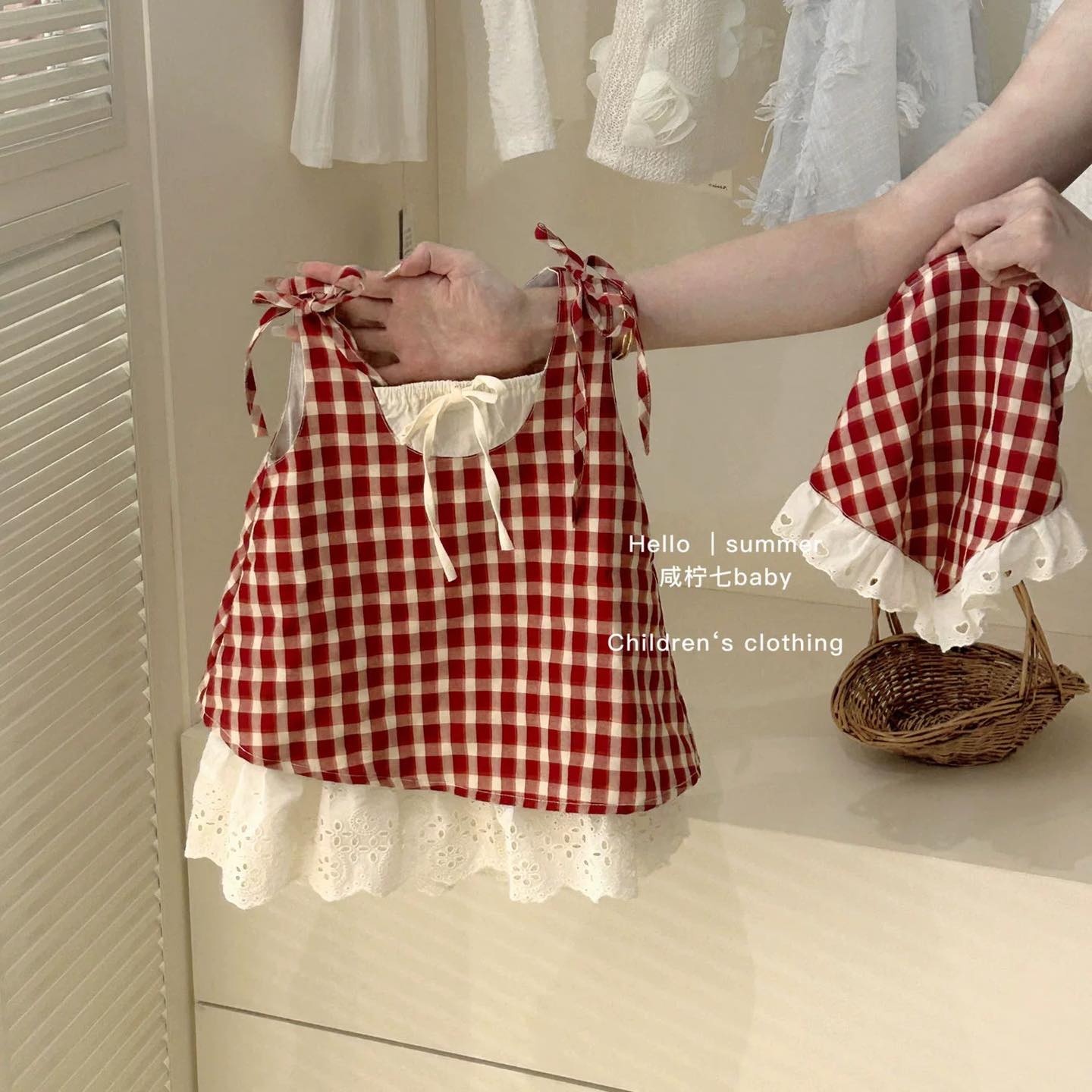 [🆕🇻🇳]  𝐀𝐥𝐯𝐢𝐧 & 𝐁𝐫𝐨𝐭𝐡𝐞𝐫 – 𝘒𝘪𝘥𝘴 𝘈𝘶𝘵𝘩𝘦𝘯𝘵𝘪𝘤 – Quần áo trẻ em nhập khẩu từ Mỹ 😎❤️️⭐️ Mẫu váy phối màu siêu xinh cho bé. Một item
Mà các mẹ không nên bỏ qua ạSize: 80-130cm———————————————
𝑀𝑜̣𝑖 𝑡ℎ𝑜̂𝑛𝑔 𝑡𝑖𝑛 𝑐ℎ𝑖 𝑡𝑖𝑒̂́𝑡 𝑣𝑢𝑖 𝑙𝑜̀𝑛𝑔 𝑙𝑖𝑒̂𝑛 ℎ𝑒̣̂  , shares-1✔️ , likes-1❤️️ , date-2025-03-27 02:13:23🇻🇳🇻🇳🇻🇳📰🆕