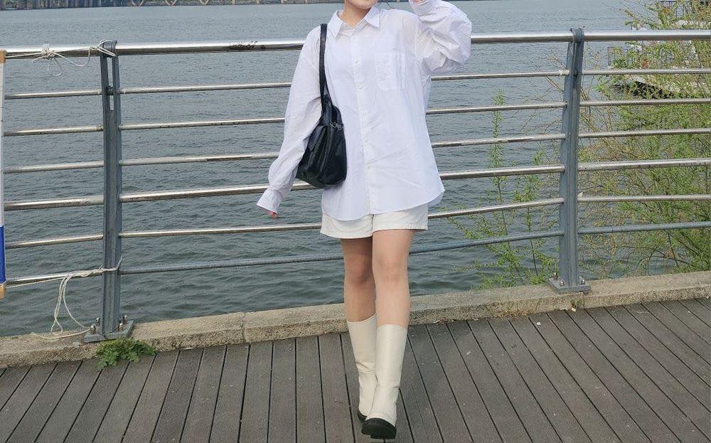 [🆕🇻🇳] Thời Trang, Gia Bảo – Hàng Hiệu Xuất Khẩu 👕 Top1Fashion 👗  Lên mẫu sơ mi diện đôi với kiểu dáng đậm chất #Hàn .
𝗧𝗛𝗢𝗠𝗔𝗦 𝗠𝗢𝗥𝗘 _ 종이 셔츠
_Với chất liệu  thô diện hè bao phê, nhiều màu sắc cho anh chị em mình lựa c , shares-0✔️ , likes-7❤️️ , date-2025-03-24 17:18:15🇻🇳🇻🇳🇻🇳📰🆕