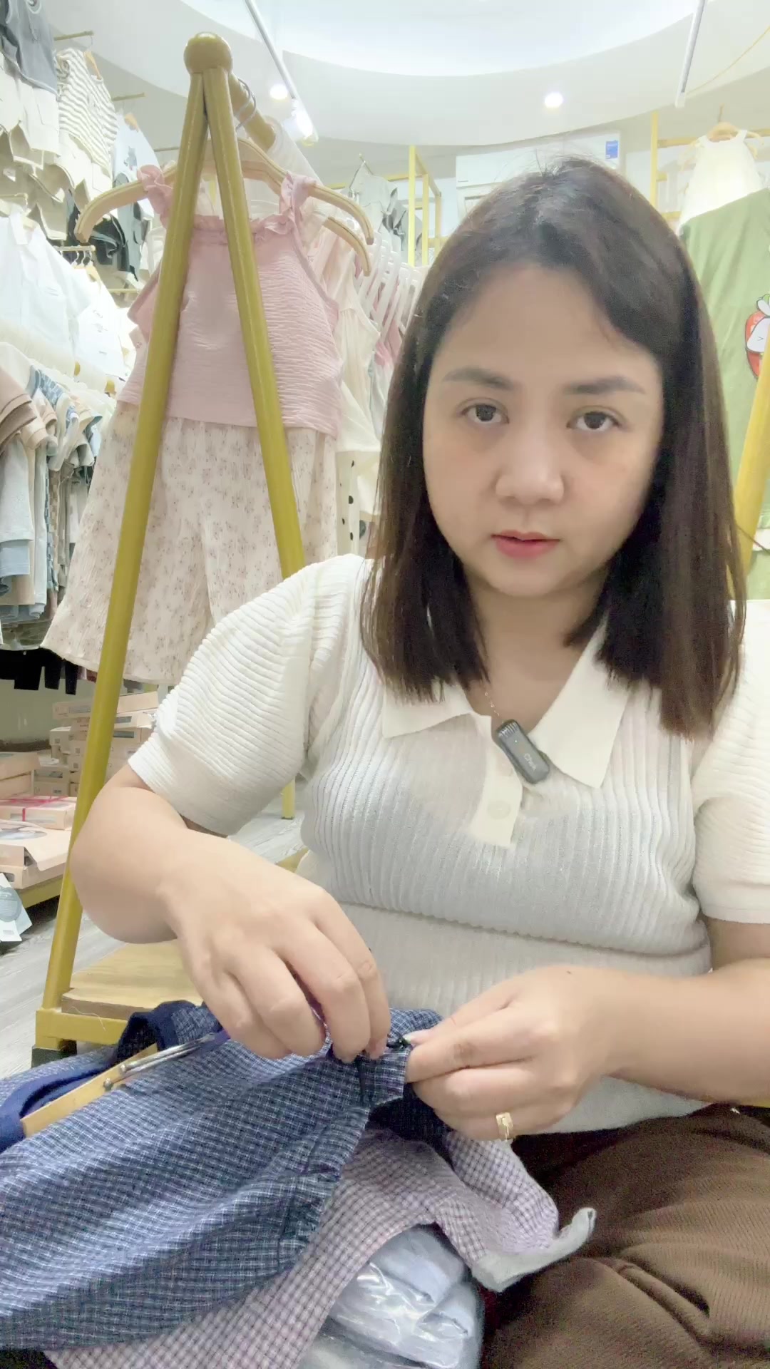 [🆕🇻🇳]  BỐP BỰ – Chuyên quần áo, giày dép, phụ kiện trẻ em cao cấp 🧑‍🧒❤️️👶⭐️ Cái gì đẹp quá thì phải nhắc lại
Size đại cồ dành cho bé lớn, bố có thể mặc đôi vs con được mn nhaaaHàng có sẵn
Size 45/68,70kg
, shares-0✔️ , likes-3❤️️ , date-2025-03-27 03:27:30🇻🇳🇻🇳🇻🇳📰🆕