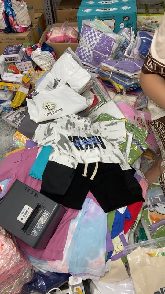 [🆕🇻🇳]  Tuyên Thuỳ Hải Phòng Shop Quần Áo Trẻ Em-Đồ Sơ Sinh-Giày Dép-Bỉm 🧑‍🧒❤️️👶⭐️ E sale thập cẩm , shares-0✔️ , likes-54❤️️ , date-2025-03-28 04:04:34🇻🇳🇻🇳🇻🇳📰🆕