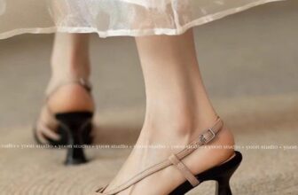 [🆕🇻🇳] Yoon Studio – Cửa hàng quần áo 👕 Top1Fashion 👗  Những chi tiết cut-out tạo nên điểm nhấn duyên dáng đầy thu hút cho Kiera HeelsUpdate tủ giày xuân hè với item cao gót ấn tượng từ Yoon Studio. Với độ c , shares-0✔️ , likes-0❤️️ , date-2025-03-25 16:20:06🇻🇳🇻🇳🇻🇳📰🆕