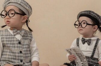 [🆕🇻🇳] NanaKids – Thời trang trẻ em Hàn Quốc 🧑‍🧒❤️️👶⭐️  Mời các Mom ngắm BST SHERLOCK mix cùng MORI xinh yêuBộ gồm Quần yếm, Ghile vestSize: 6m(6-8kg), 12m(8-10kg), 18m(10-12kg)
Cà vạt/ Nơ cổ Freesize
Mu , shares-0✔️ , likes-0❤️️ , date-2025-03-25 21:45:00🇻🇳🇻🇳🇻🇳📰🆕