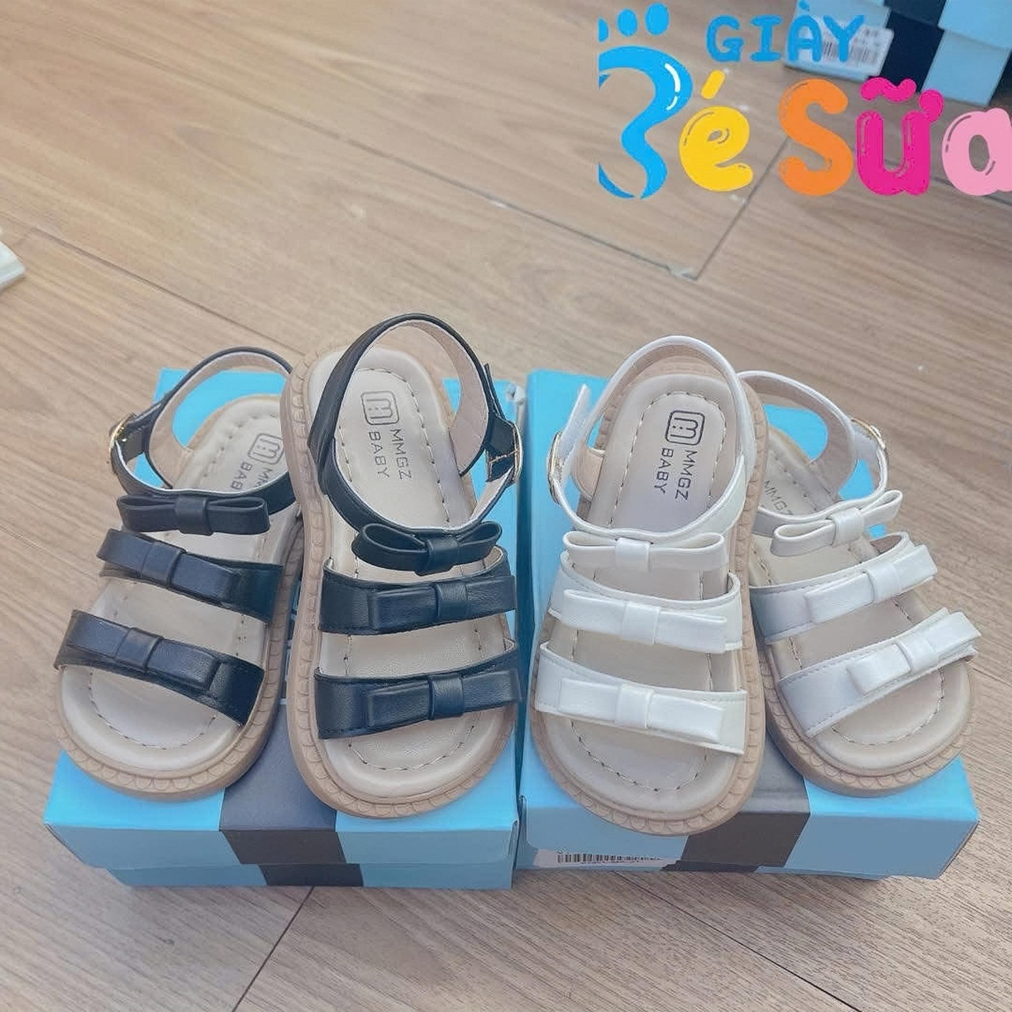 [🆕🇻🇳] Giày Bé Sữa – 85 Mai Thúc Loan – 17 Trường Chinh Huế 🧑‍🧒❤️️👶⭐️  SANDAL BÉ GÁI SANG XỊN MỊN
Thiết kế 3 quai nơ siêu xinh, vừa dịu dàng vừa năng động. 2 màu dễ phối đồ cho bé yêu
Đế mềm êm, chắc chắn, giúp bé thoả , shares-0✔️ , likes-2❤️️ , date-2025-03-24 20:43:57🇻🇳🇻🇳🇻🇳📰🆕