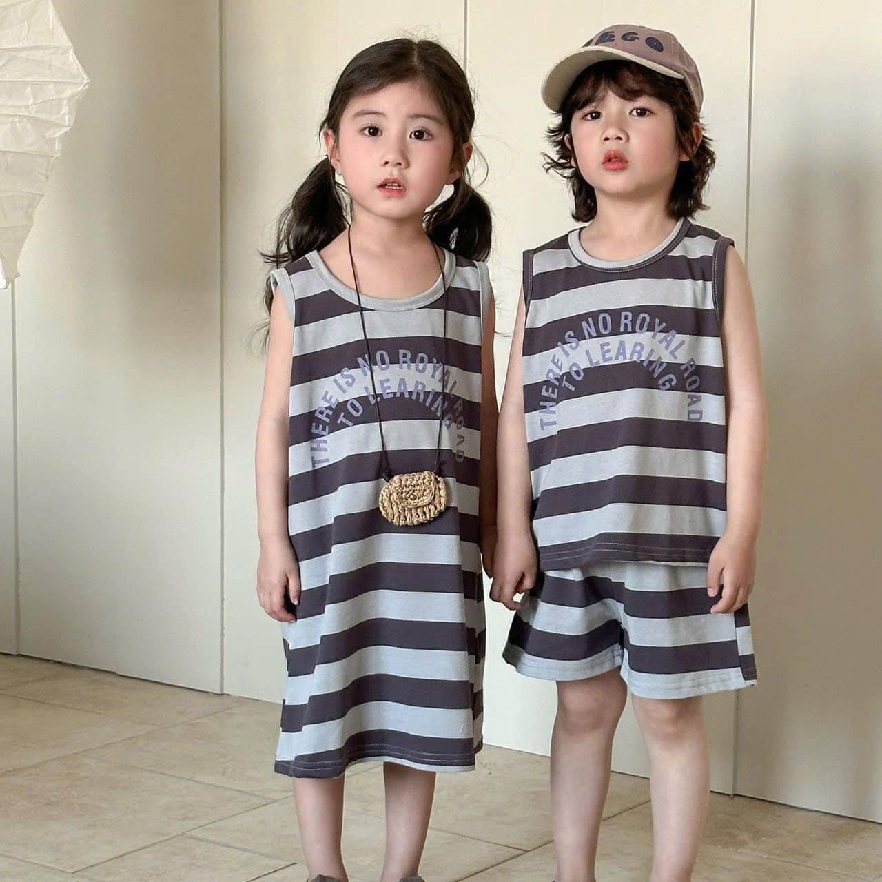 [🆕🇻🇳]  ĐỨC HỮU BABY – Chuyên buôn bán áo quần trẻ em 🧑‍🧒❤️️👶⭐️ Set bộ couple xinh lắm luôn.Size 80-150 (10-40kg)
Size 80: 10-12kg
Size 90: 12-14kg
Size 100: 15-17kg
Size 110: 17-19kg
Size 120: 20-22kg
Size 130: 23-27 , shares-0✔️ , likes-4❤️️ , date-2025-03-26 17:18:23🇻🇳🇻🇳🇻🇳📰🆕