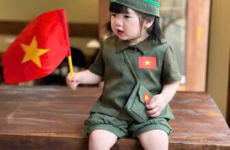 [🆕🇻🇳] Thảo Lâm Baby Shop – Cửa hàng quần áo sơ sinh – trẻ em 🧑‍🧒❤️️👶⭐️  2 NGÀY NỮA LÀ EM CHIA FULL ĐƠN CŨ NHÉ ẠHSet gồm 5 chi tiết : áo trấn thủ ( rời ) / áo phông ( rời ) quần rời / túi / mũ ca – nô ạ only #1xx  cho 5 item , shares-0✔️ , likes-4❤️️ , date-2025-03-28 03:36:20🇻🇳🇻🇳🇻🇳📰🆕