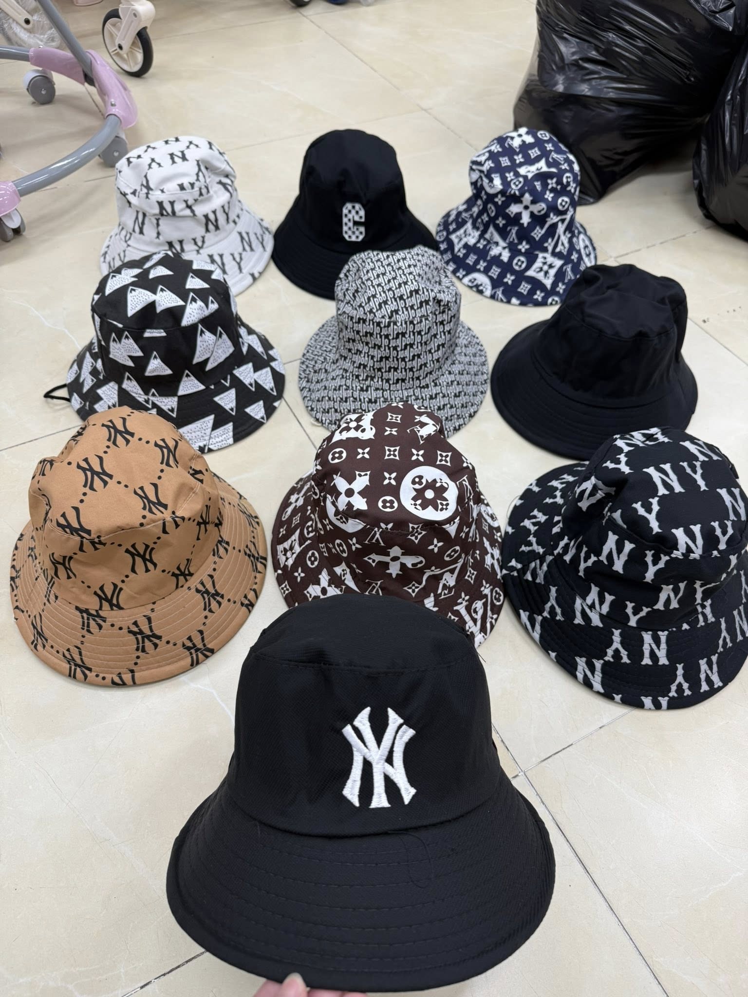 [🆕🇻🇳]  Tuyên Thuỳ Hải Phòng Shop Quần Áo Trẻ Em-Đồ Sơ Sinh-Giày Dép-Bỉm 🧑‍🧒❤️️👶⭐️ #25k mũ mà có dây quai luôn ak sz 7-15tuổi giá sốc
, shares-0✔️ , likes-11❤️️ , date-2025-03-29 18:24:20🇻🇳🇻🇳🇻🇳📰🆕