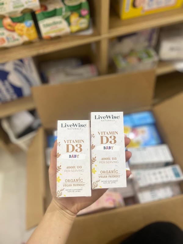 [🆕🇻🇳] Shop TOM BABY  Chuyên Bỉm,Thời trang cho bé,các loại Bánh kẹo, Kem, Thực phâm dinh dưỡng 🧑‍🧒❤️️👶⭐️ 𝐕𝐢𝐭𝐚𝐦𝐢𝐧 𝐃𝟑 𝐋𝐢𝐯𝐞𝐰𝐢𝐬𝐞 𝐌𝐲̃ – 𝟐𝟒𝐦𝐥
– Live Wise Naturals Vitamin D3 cho Trẻ sơ sinh & Trẻ nhỏ sử dụng nguồn D3 sạch nhất , tinh khiết nhất từ ​​Tảo.
– D3 là vit , shares-1✔️ , likes-0❤️️ , date-2025-03-30 22:00:19🇻🇳🇻🇳🇻🇳📰🆕