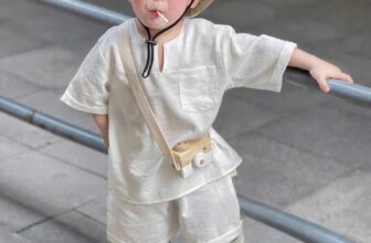 [🆕🇻🇳] NANA Kids – Thời Trang Trẻ Em 🧑‍🧒❤️️👶⭐️ Set này cho trai cưng hơi bị ưng lắm luôn 1⃣2⃣5⃣
Chất mát lịm .Ưng quá em gom kịp mùa đi biểnĐi biển cũng xinh, màu be tone white  , shares-0✔️ , likes-1❤️️ , date-2025-03-28 00:05:35🇻🇳🇻🇳🇻🇳📰🆕
