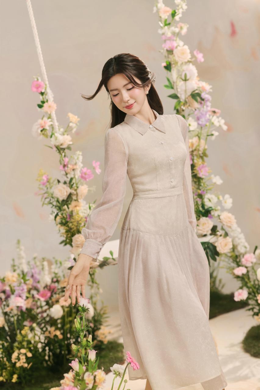 LẠC GIỮA RỪNG MER COLLECTION