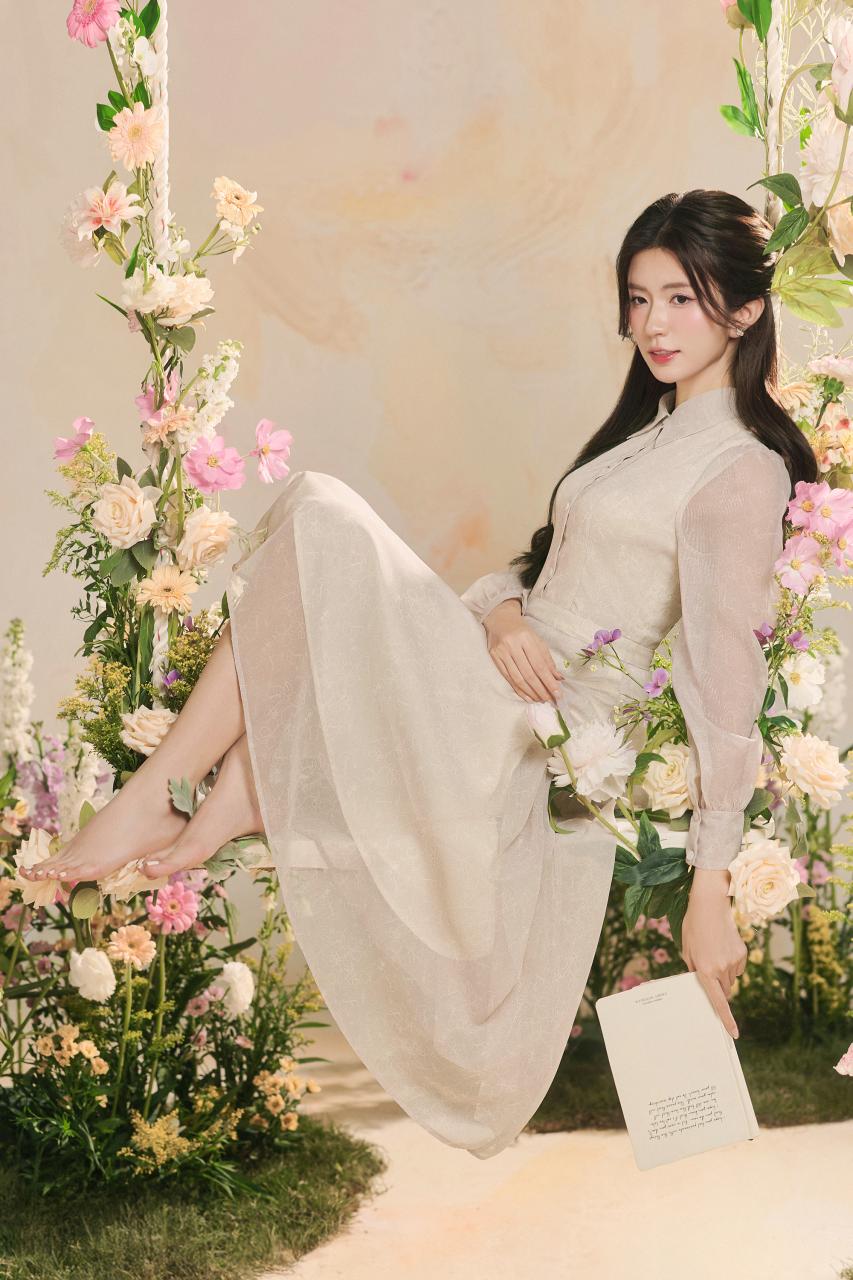 LẠC GIỮA RỪNG MER COLLECTION