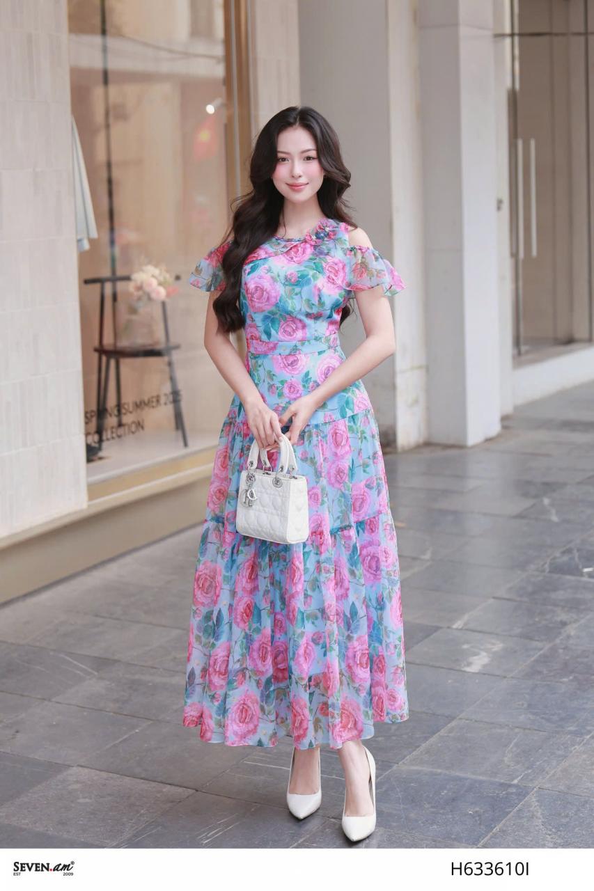 [🛒🇻🇳]Đầm maxi hoạ tiết hoa hồng thời trang nữ Seven.AM H633610I – Seven.AM , SKU – – sevenam.vn 🇻🇳🛒Top1Shop🛒 🇻🇳Top1Vietnam🇻🇳 🛍🛒🇻🇳