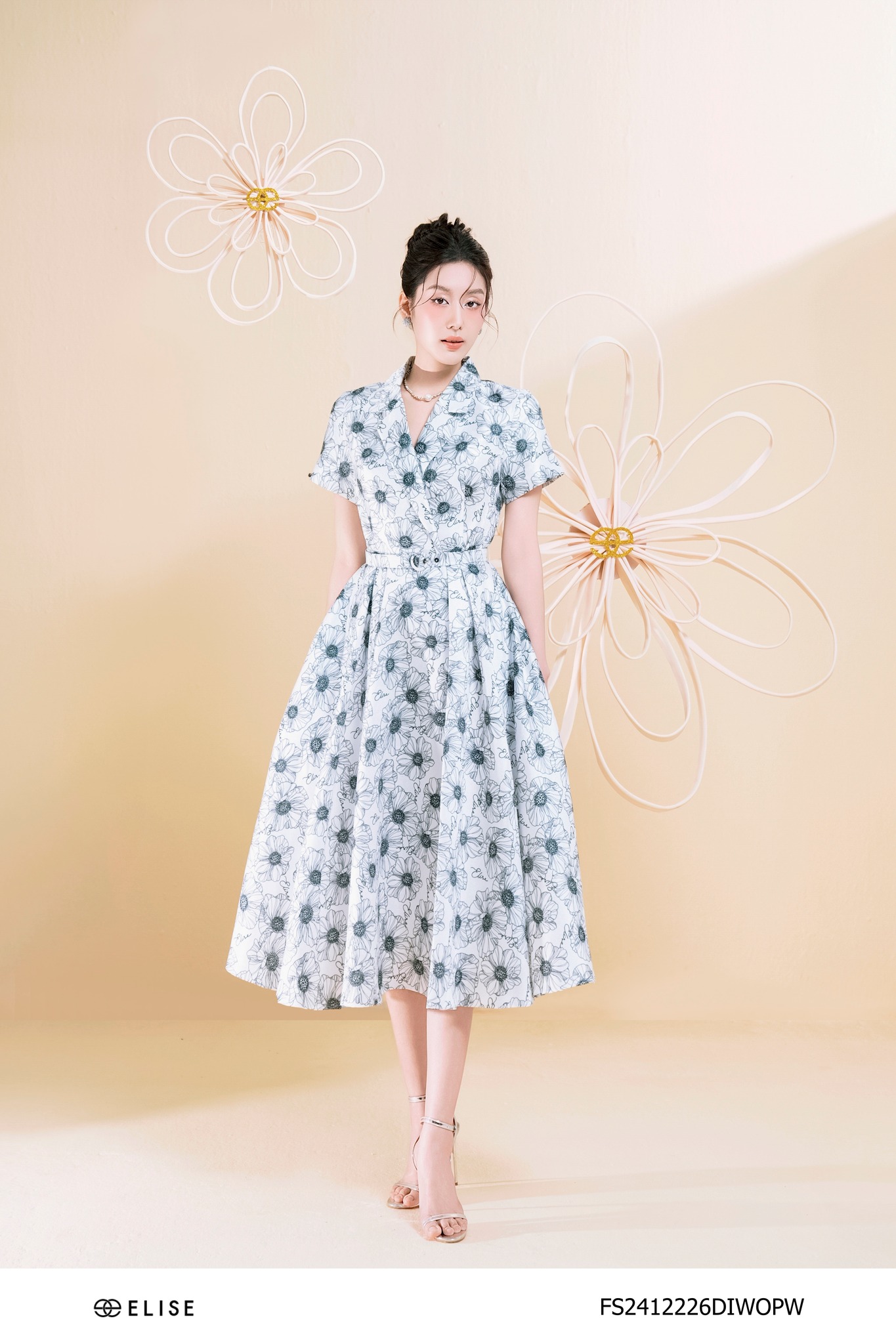 [🆕🇻🇳] Top1Vietnam ♥️️ “Chọn đồ đẹp hay thoải mái ? “
Trukuky chọn cả 2
Đôi giày Mẹ & Con sẽ cân mọi outfit Live New 3/4
, shares-20✔️ , likes-15K❤️️ , date-2025-04-01 20:12:49🇻🇳🇻🇳🇻🇳📰🆕