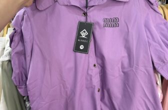 [🆕🇻🇳] NANA Kids – Thời Trang Trẻ Em 🧑‍🧒❤️️👶⭐️ BỘ UMI HÀN CỘC THÊU CÚN THOME 2M HỒNG – ĐEN 1⃣4⃣5⃣2 màu : đen – hồng
Chuẩn mẫu mặc nha các chị emmm
Hàng đẹp kĩ cầm hàng mới thấy ưn , shares-0✔️ , likes-0❤️️ , date-2025-04-10 22:14:55🇻🇳🇻🇳🇻🇳📰🆕