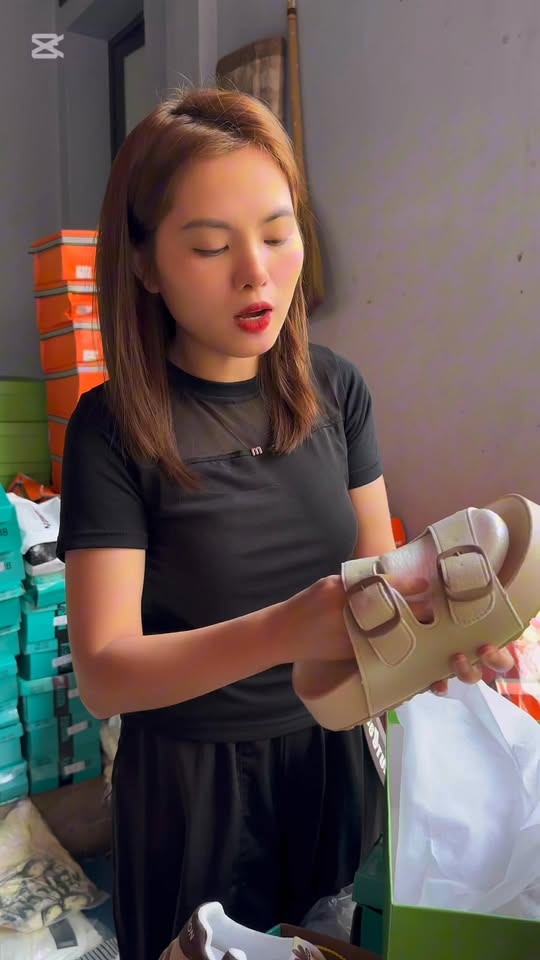 [🆕🇻🇳] Minh Tuyết Shop – Chuyên quần áo hót rẻ nhất thị trường 👕 Top1Fashion 👗  Ai mua hàng bo.m ko ?? , shares-0✔️ , likes-99❤️️ , date-2025-04-12 02:35:07🇻🇳🇻🇳🇻🇳📰🆕