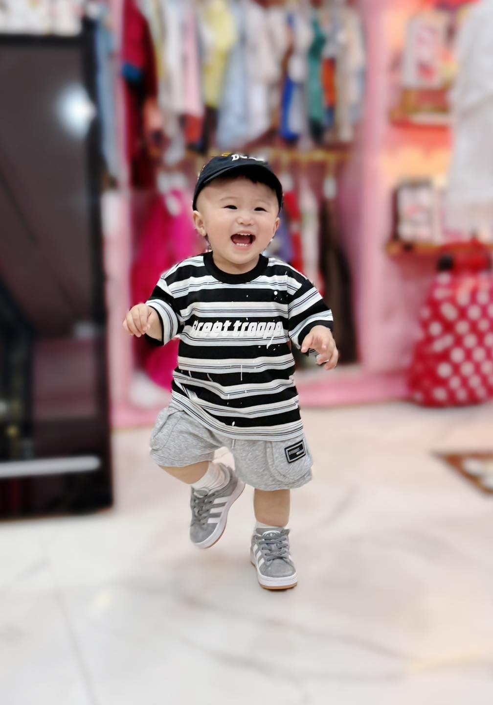 [🆕🇻🇳] TRẦN VÂN STORE Chuyên bán sỉ và lẻ giày dép,túi xách,quần áo,mỹ phẩm 👕 Top1Fashion 👗  DÉP GC SIÊU NHẸ
#100K bao đi nước
, shares-1✔️ , likes-2❤️️ , date-2021-09-21 15:28:38🇻🇳🇻🇳🇻🇳📰🆕