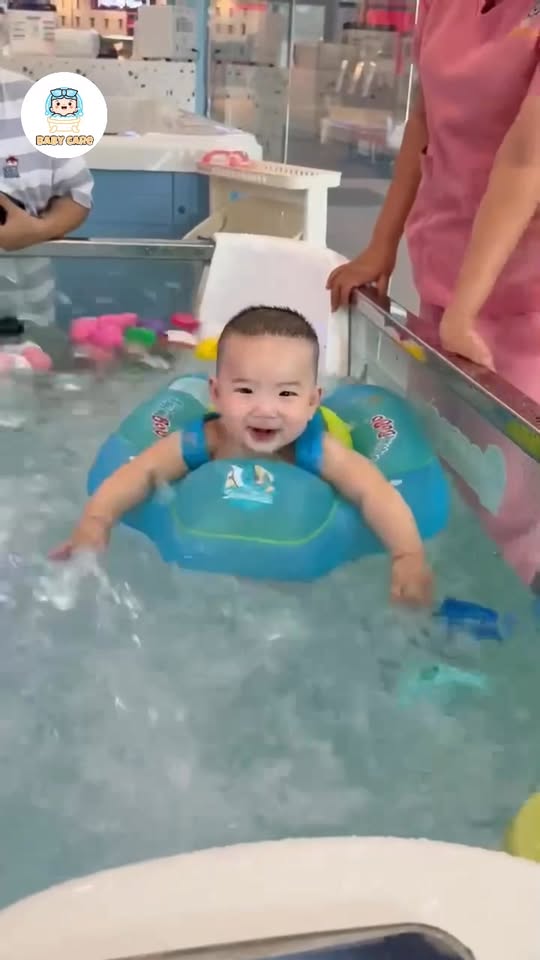 [🆕🇻🇳] Baby Care – Bé Vui Khoẻ, Mẹ An Tâm 🧑‍🧒❤️️👶⭐️ Xin chào cả nhà, con tên là Hạo Minh ạ.
Con được 7 tháng tuổi, đây là buổi bơi thứ 4 của con đó ạ. Cả nhà thấy con có giỏi không ạ 

Bé nên được bơi từ sớm , shares-0✔️ , likes-0❤️️ , date-2025-04-09 20:05:37🇻🇳🇻🇳🇻🇳📰🆕