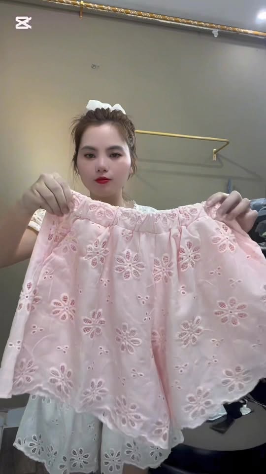 [🆕🇻🇳] Minh Tuyết Shop – Chuyên quần áo hót rẻ nhất thị trường 👕 Top1Fashion 👗  Có đồ mặc lễ chưa ce ơi , shares-0✔️ , likes-130❤️️ , date-2025-04-20 19:33:58🇻🇳🇻🇳🇻🇳📰🆕