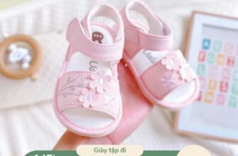 [🆕🇻🇳] Quỳnh Anh – Trọn Gói Đi Sinh – Shop chuyên cung cấp trọn gói đồ sơ sinh 🧑‍🧒❤️️👶⭐️ Giày tập đi Uala Rogo
Được làm từ chất liệu cotton mềm mại, để đôi chân của bé thoải mái tập đi những bước chân đầu đời.
Đế giày được làm bằng cao su non , shares-0✔️ , likes-1❤️️ , date-2025-04-26 21:00:15🇻🇳🇻🇳🇻🇳📰🆕