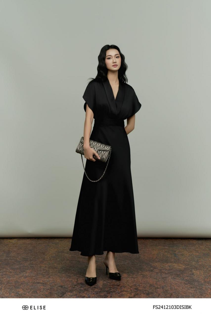 [🛒🇻🇳]ĐẦM LỤA ĐEN CỔ V LẬT XẾP NHÚN EO – , SKU – FS2412103DISIBK – elise.vn 🇻🇳🛒Top1Shop🛒 🇻🇳Top1Vietnam🇻🇳 🛍🛒🇻🇳