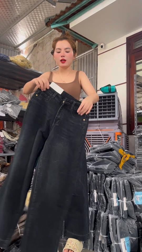 [🆕🇻🇳] Minh Tuyết Shop – Chuyên quần áo hót rẻ nhất thị trường 👕 Top1Fashion 👗  Quần bò nấm đẹp lắm có #100k thui , shares-0✔️ , likes-36❤️️ , date-2025-05-09 18:23:19🇻🇳🇻🇳🇻🇳📰🆕