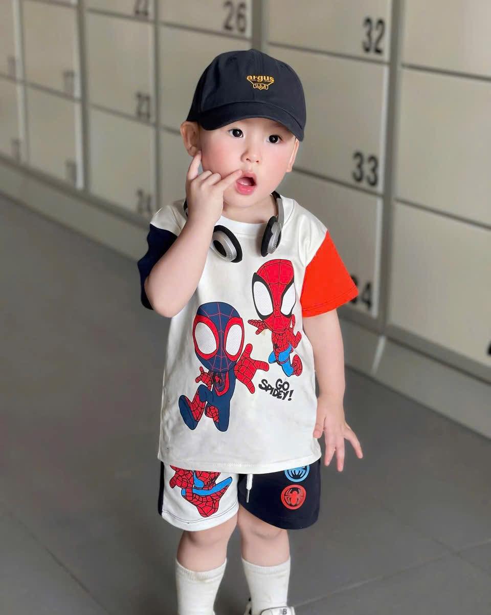 [🆕🇻🇳] NANA Kids – Thời Trang Trẻ Em 🧑‍🧒❤️️👶⭐️ BỘ NHỆN MARVEL PHỔI TAY CAM THAN CHO BÉ TRAI NEW9⃣9⃣ setHàng nhà em bo cổ nét căng, chất ct co giãn mát lịm ạ
Vào shop thì rẻ nhất cũng ph , shares-0✔️ , likes-1❤️️ , date-2025-05-05 18:10:56🇻🇳🇻🇳🇻🇳📰🆕