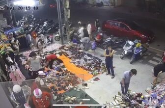 [🆕🇻🇳]  Tuyên Thuỳ Hải Phòng Shop Quần Áo Trẻ Em-Đồ Sơ Sinh-Giày Dép-Bỉm 🧑‍🧒❤️️👶⭐️ Một ngày vất vả nhưng lại vui
Hẹn chị em ngày mai nữa nhé. Em xả tất tay , shares-0✔️ , likes-19❤️️ , date-2025-05-17 04:27:12🇻🇳🇻🇳🇻🇳📰🆕