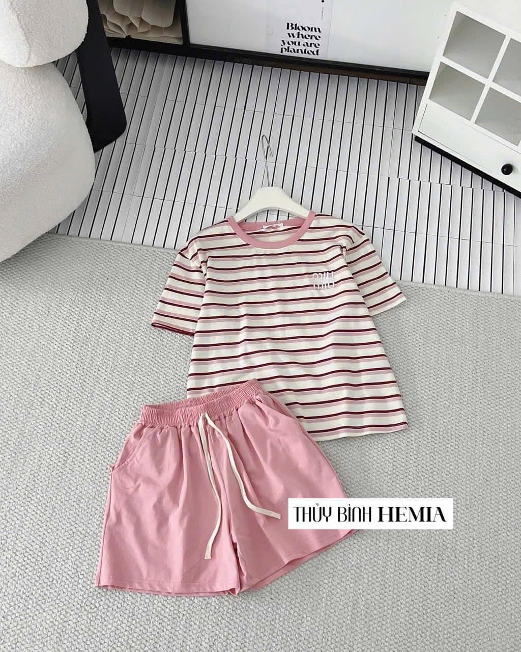 [🆕🇻🇳] Minh Tuyết Shop – Chuyên quần áo hót rẻ nhất thị trường 👕 Top1Fashion 👗  Mai e về hàng sẵn nhen
Hàng chuẩn mát lạnh tay
Sale hẳn #vàichuc nghìn nhen ce ơi
Cú pháp
N1 Hồng
N1 đỏ
N1 đen
Có tin nhắn về tạo đơn nha
, shares-0✔️ , likes-10❤️️ , date-2025-05-17 02:15:10🇻🇳🇻🇳🇻🇳📰🆕