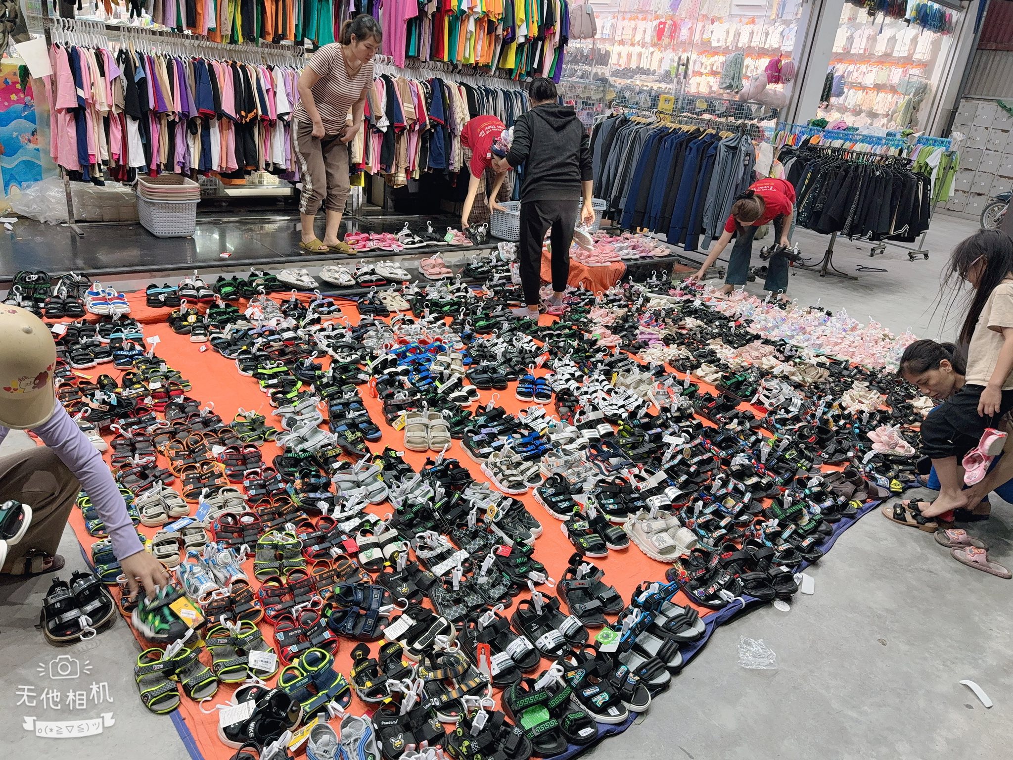 [🆕🇻🇳]  Tuyên Thuỳ Hải Phòng Shop Quần Áo Trẻ Em-Đồ Sơ Sinh-Giày Dép-Bỉm 🧑‍🧒❤️️👶⭐️ Tối em lại lọc ra sale mời chị em qua ngắm
, shares-0✔️ , likes-37❤️️ , date-2025-05-17 02:38:10🇻🇳🇻🇳🇻🇳📰🆕